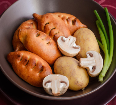 Пирожки с картофелем и шампиньонами 