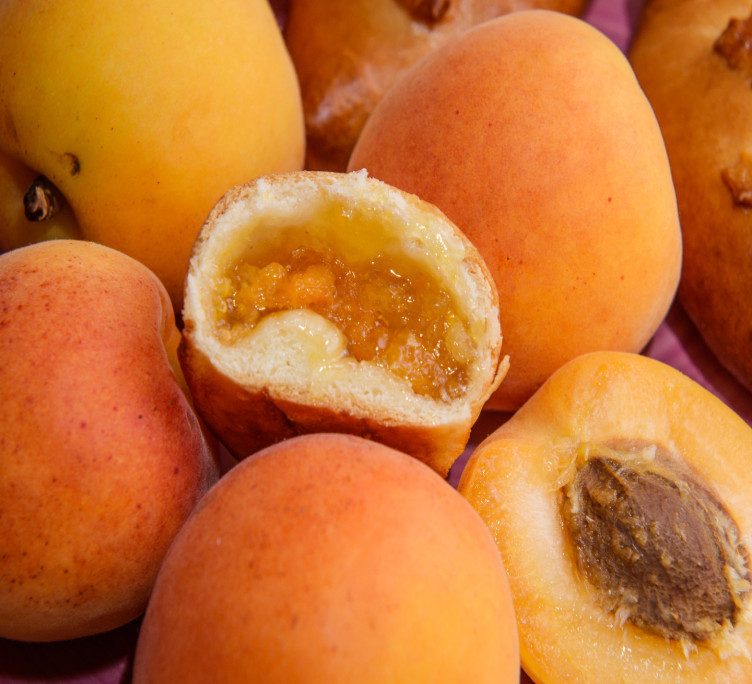 Пирожки с абрикосом 