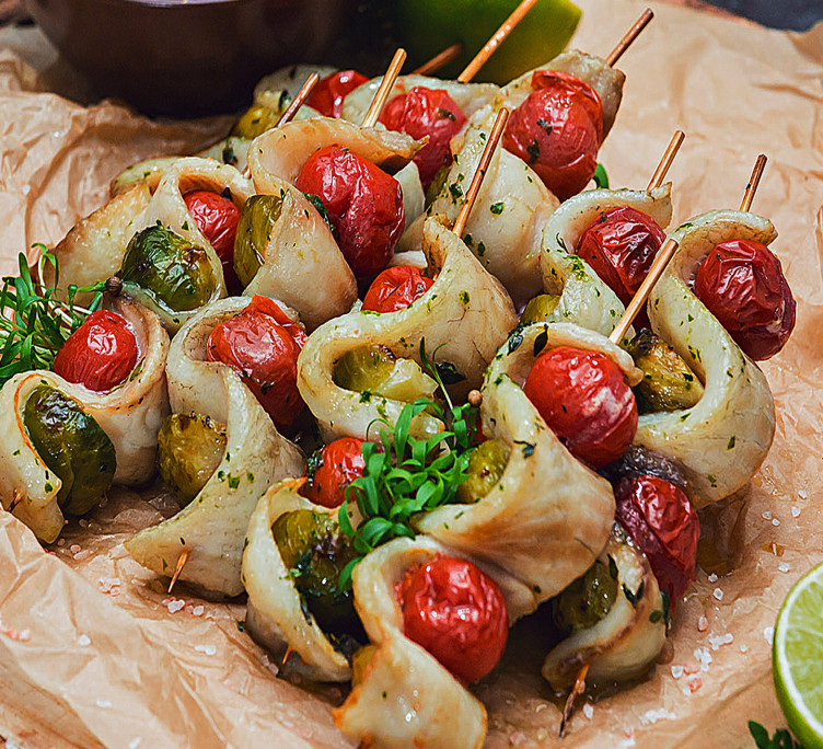 Шашлык  из филе тилапии  с картофелем беби и помидорами Черри 