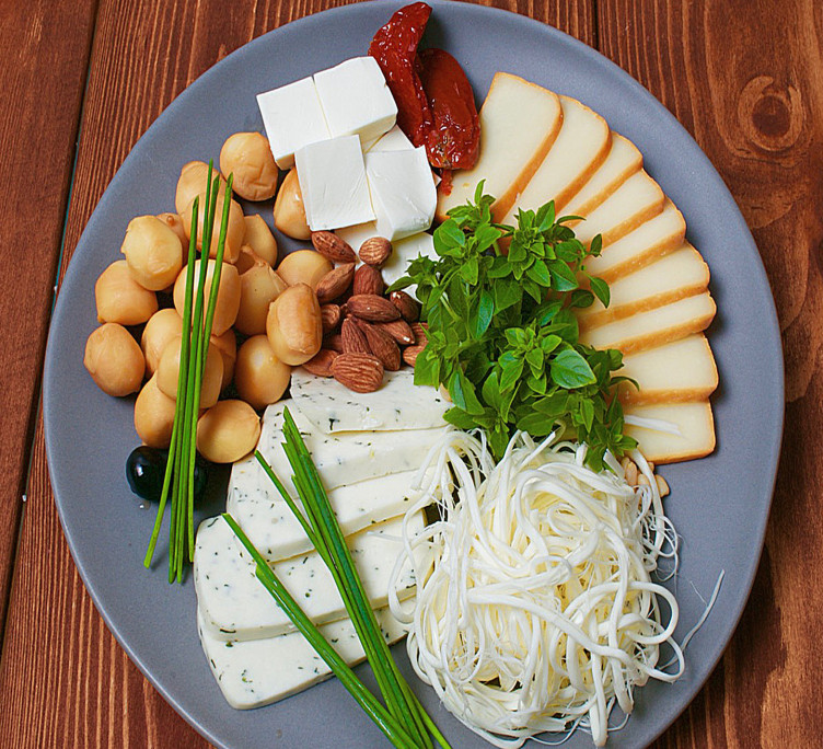 Ассорти кавказских сыров