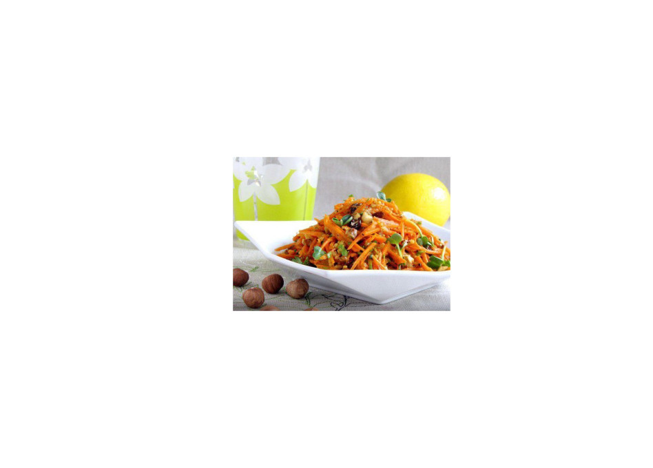 Салат из моркови с яблоком, медом и грецким орехом