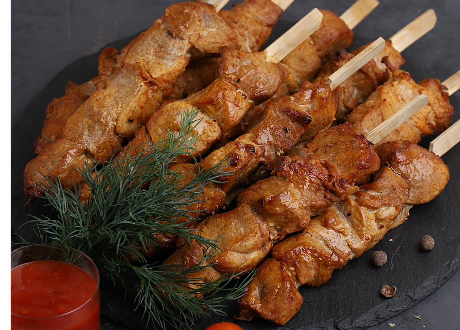 Шашлычок из свинины с томатным соусом (110 г) 