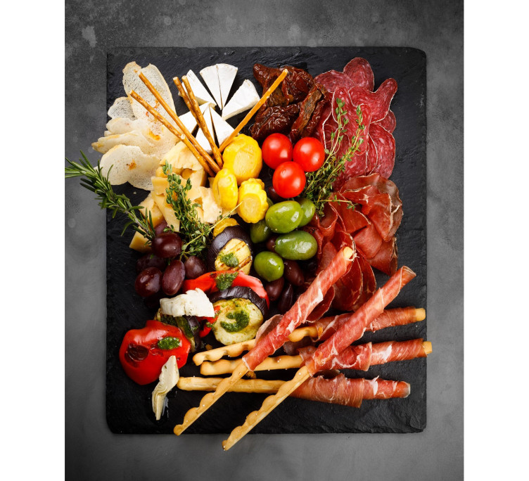 Антипасто с печеными овощами и маринадами