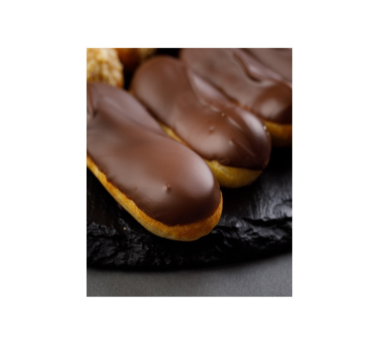 Мини-эклер шоколадный 