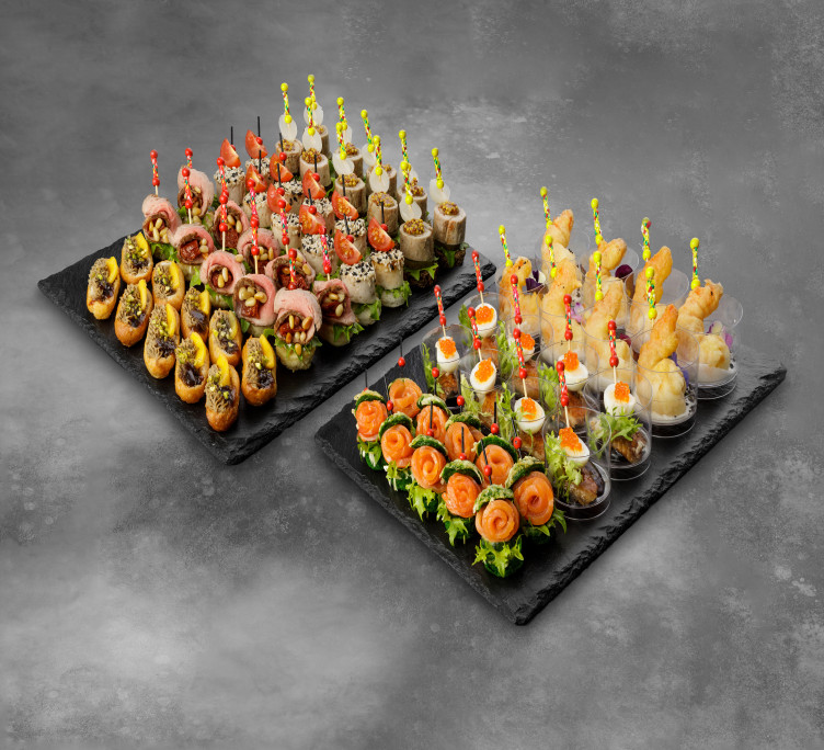 Сет №2 Ассорти канапе и холодных закусок из мяса и рыбы (66 шт., для 5-10 гостей)