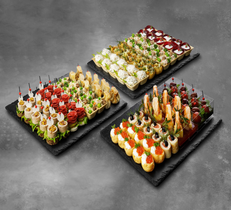 Сет №4 Ассорти канапе и холодных закусок из мяса и рыбы, салатики в тарталетках (116 шт., для 10-15 гостей)