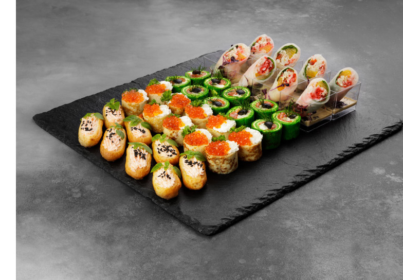 Сет №3 Ассорти канапе и холодных закусок из мяса и рыбы (76 шт., для 5-10 гостей)